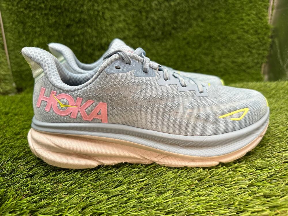 Hoka One One Clifton 9 1127896-DNK Athletic Sneaker Womens 8.5B Blue Knit Sports